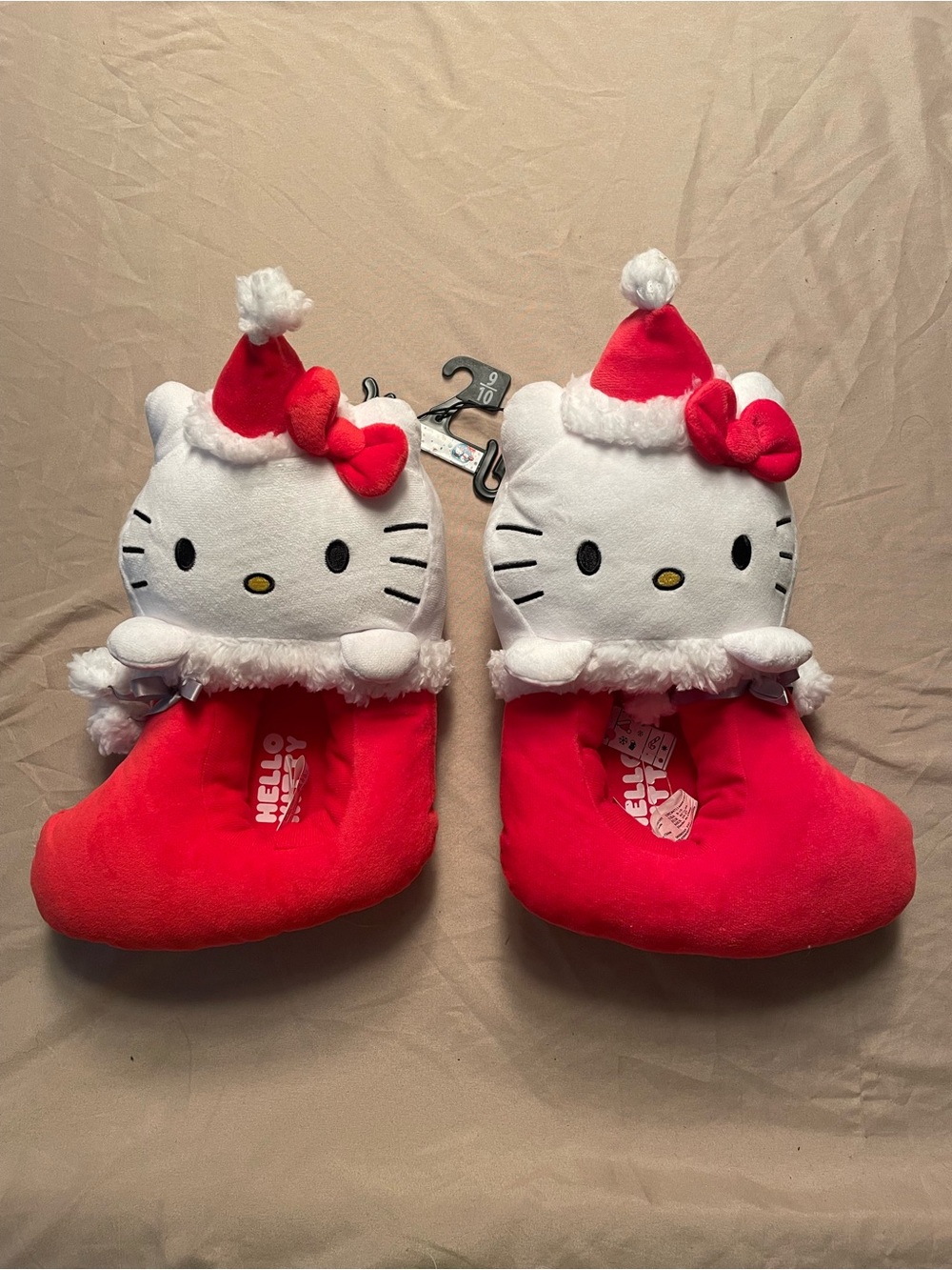NWT Hello Kitty Kids Red and White Plush Santa Boot Christmas Slippers Holidays